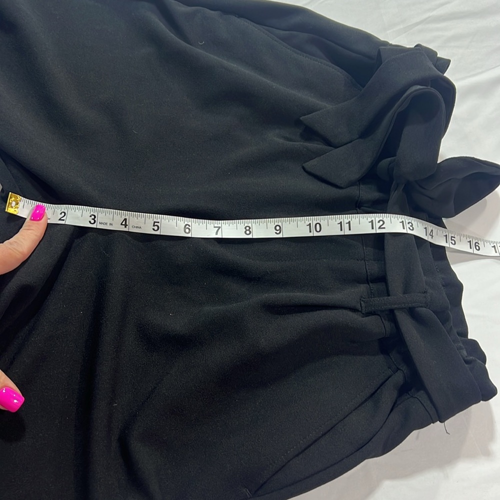 Violets and roses high waisted paper bag pants size 6/28 P - Picture 7 of 9